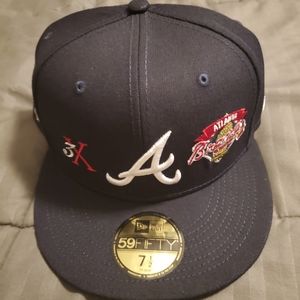 ATLANTA BRAVES NEW ERA 59FIFTY CUSTOM LOGOS 1995 WORLD SERIES SIDE PATCH HAT 7.5